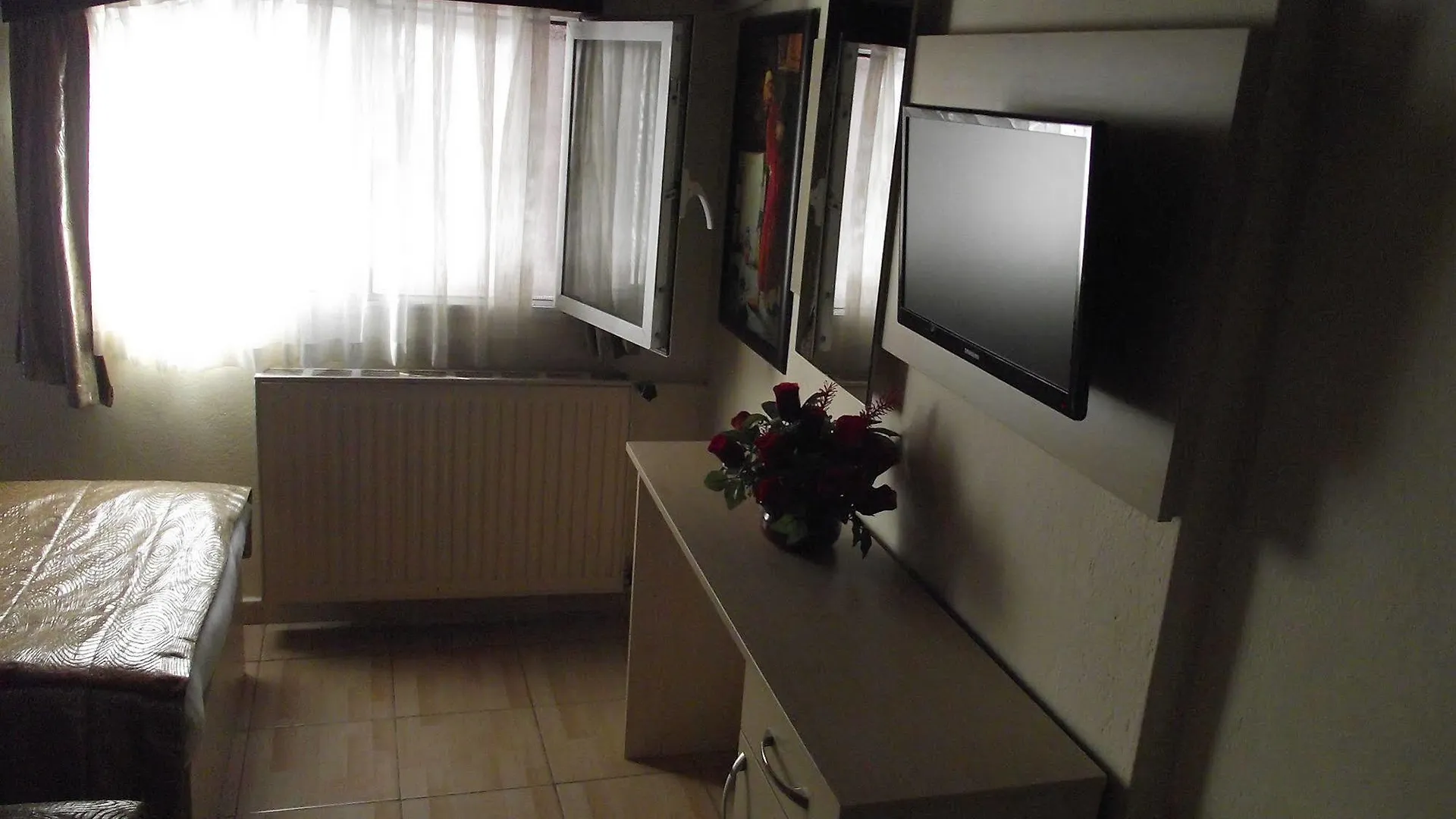 **  Olimpiyat Hotel İzmir Törökország